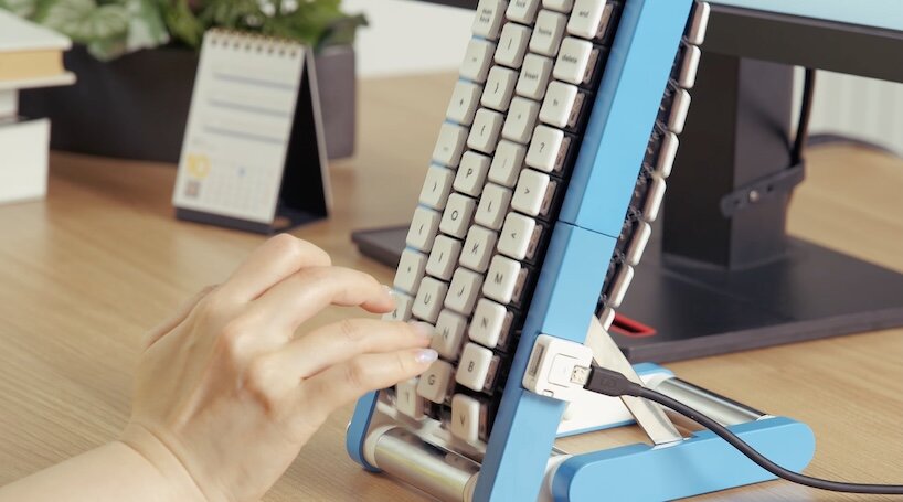 Gboard Kurukuru conveyor-belt keyboard on a desk