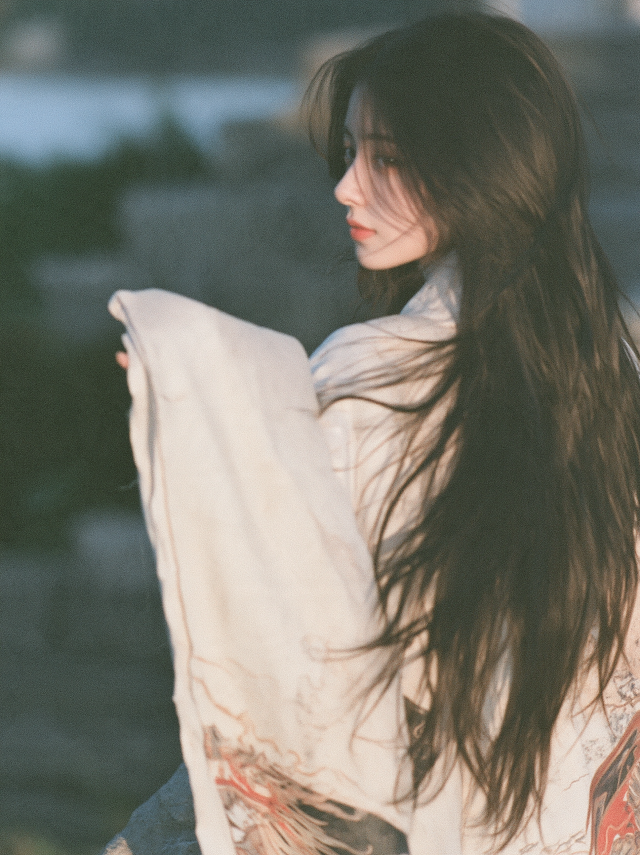 Captivating Young Girl in Ethereal Traditional Attire